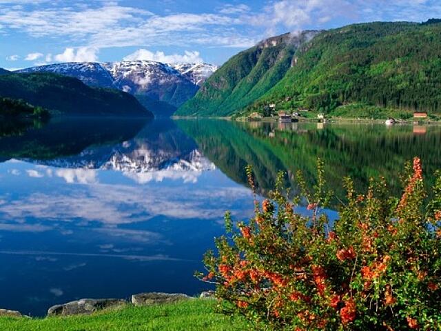 hardangerfjord-norway